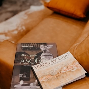 Livros da Casa Asolo